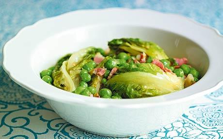 Fish with peas and lettuce